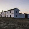 Cortijo al amanecer